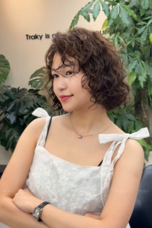 Hairstyles for Working People in District 7 – Elegant Hairstyle, Long-lasting Style