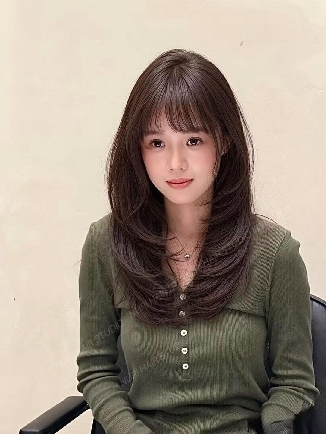 Uốn Tóc Hàn Quốc Quận 7 – Xu Hướng Tóc Đẹp Tự Nhiên